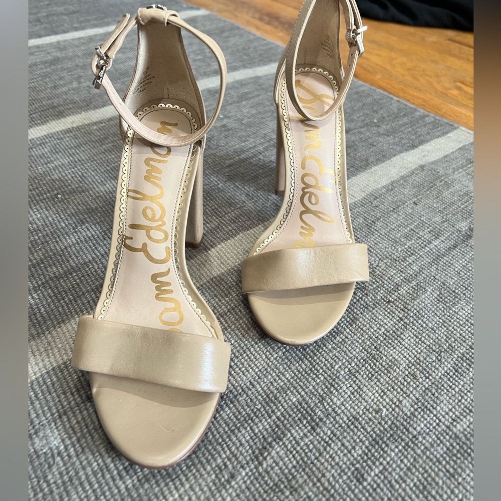 Sam Edelman nude heels